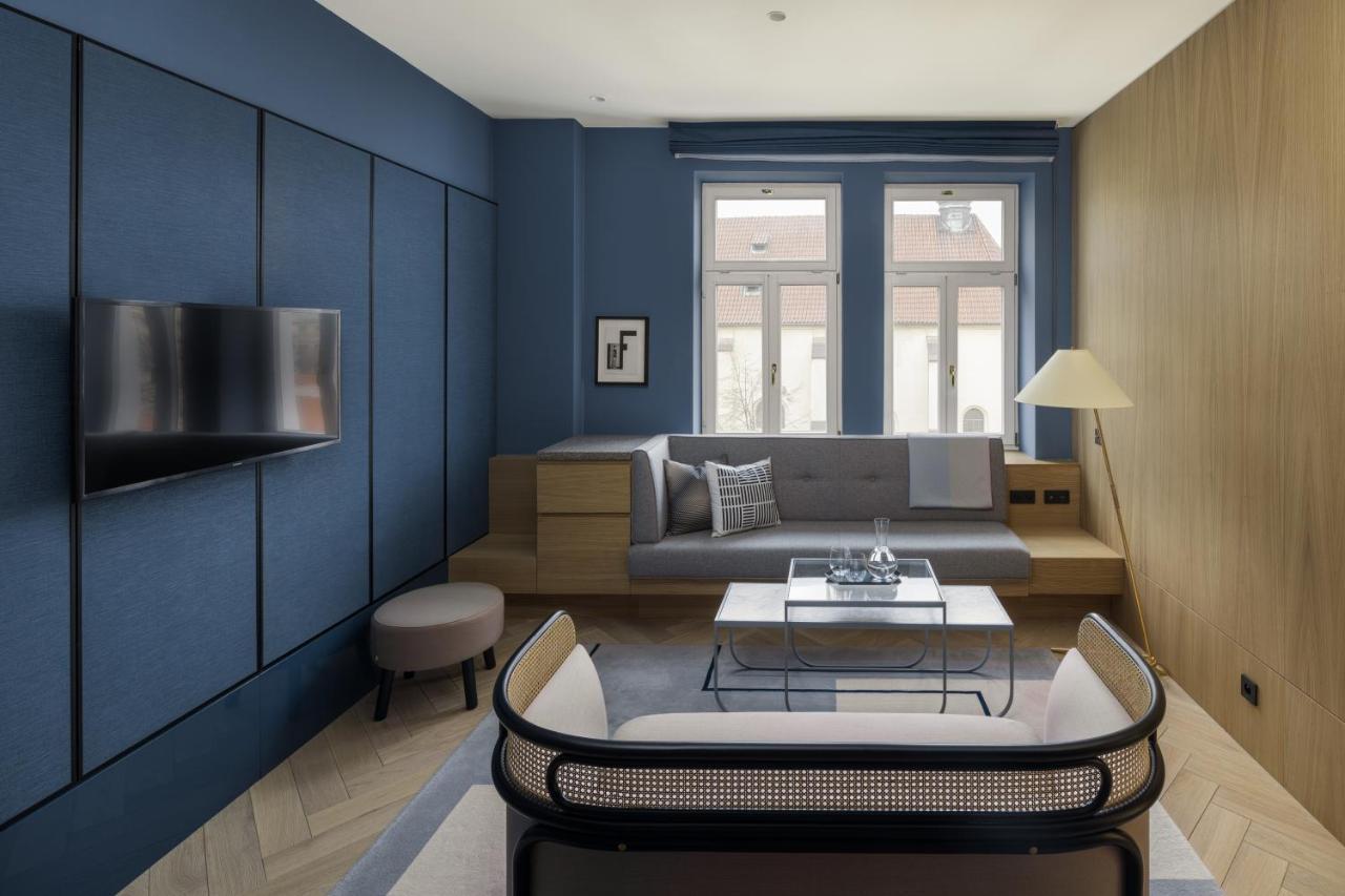 Maximilian Hotel Прага Екстериор снимка