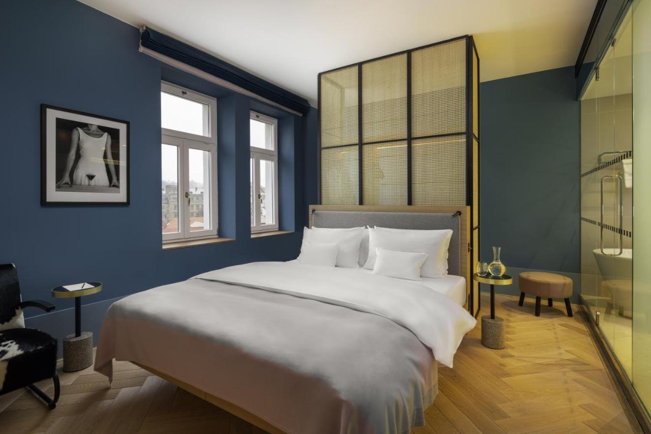 Maximilian Hotel Прага Екстериор снимка