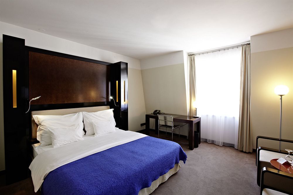 Maximilian Hotel Прага Екстериор снимка